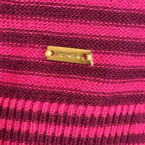 Tommy Hilfiger Magenta stripe cotton V-Neck Pullover size S/P - Picture 5 of 6